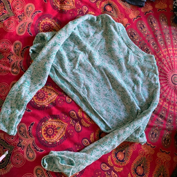 H&M cropped sweater - Picture 5 of 5